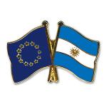 Odznak (pins) 22mm vlajka EU + Salvador - barevný