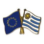 Odznak (pins) 22mm vlajka EÚ + Uruguaj - farebný