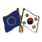 Odznak (pins) 22mm vlajka EÚ + Južná Kórea - farebný