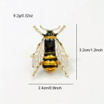 Brošňa (odznak) Lietajúci včielka 3,2 x 2,4 cm - žltá-čierna