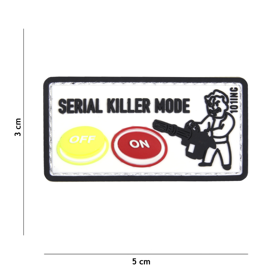 Gumová nášivka 101 Inc nápis Serial Killer Mode - bílá