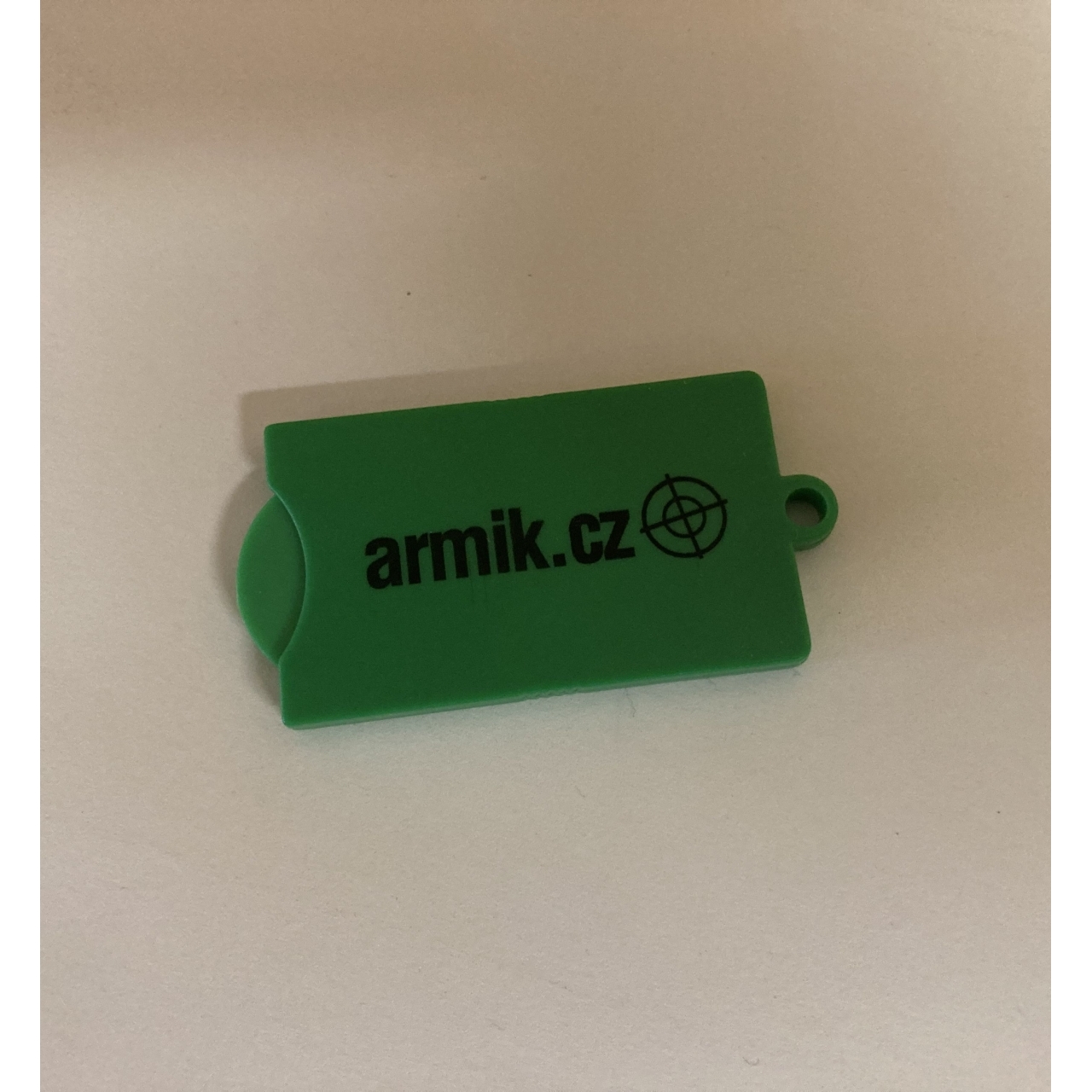 Prívesok na kľúče Armik.cz - zelený