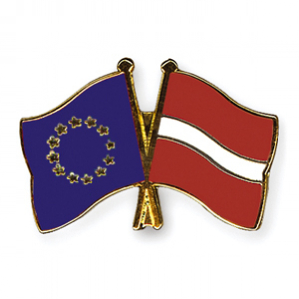 Odznak (pins) 22mm vlajka EU + Lotyšsko - barevný