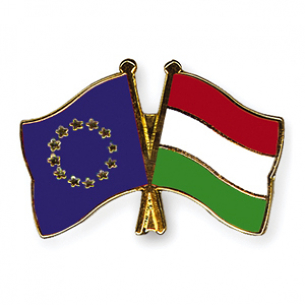 Odznak (pins) 22mm vlajka EU + Maďarsko - barevný