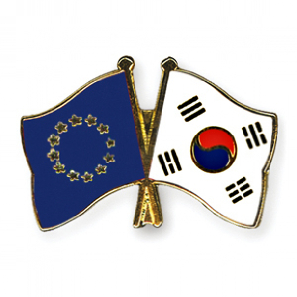 Odznak (pins) 22mm vlajka EU + Jižní Korea - barevný
