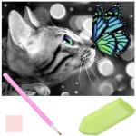 Diamantové maľovanie 5D Mačka a motýľ - farebné