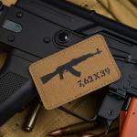 Nášivka M-Tac zbraň AKM 7,62х39 - coyote