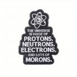 Odznak (pins) Protons, Neutrons, Electons 3,5 x 2,5 cm - čierny