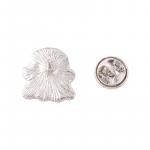 Odznak (pins) Bílý duch 1,7 x 1,5 cm - bílý-stříbrný