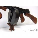 Stojanček drevený na pištoľ Denix 800 - hnedý