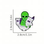Odznak (pins) Mimozemšťan na záchode 2,9 x 2,8 - zelený-sivý