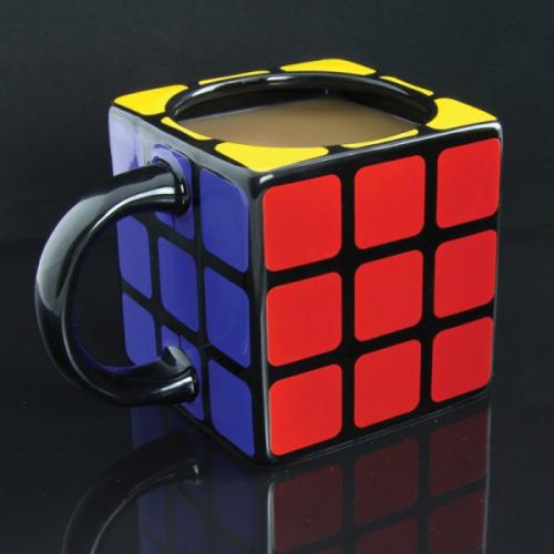 Hrnček Rubikova kocka