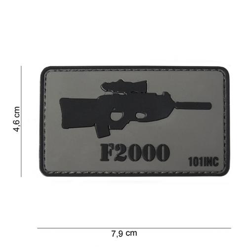 Gumová nášivka 101 Inc zbraň F2000 - sivá