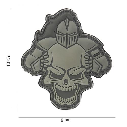 Gumová nášivka 101 Inc Knight Skull - šedá