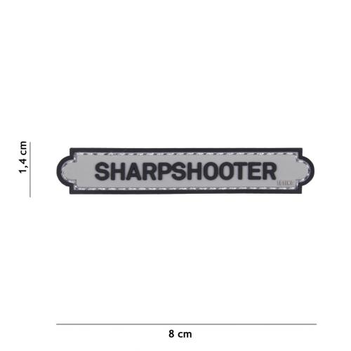 Gumová nášivka 101 Inc nápis Sharpshooter - sivá