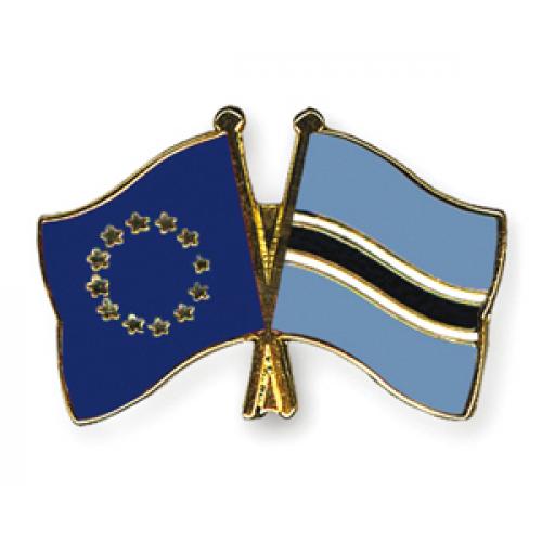 Odznak (pins) 22mm vlajka EÚ + Botswana