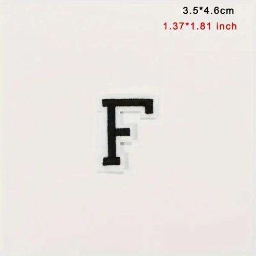 Nášivka nažehľovacie písmeno F 4,7 cm - čierna-biela