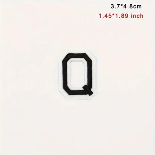 Nášivka nažehlovací písmeno Q 4,7 cm - černá-bílá